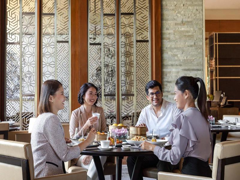 Manila Marriott Hotel image