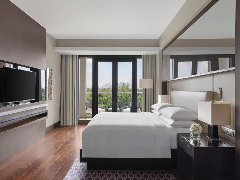 Manila Marriott Hotel image