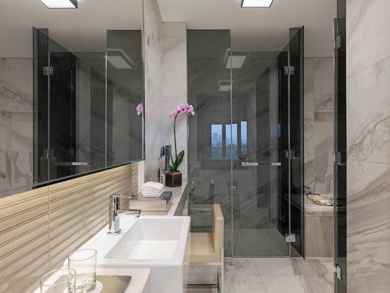 Manila Marriott Hotel image