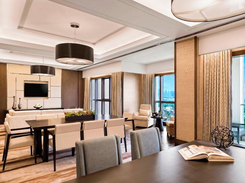Manila Marriott Hotel image