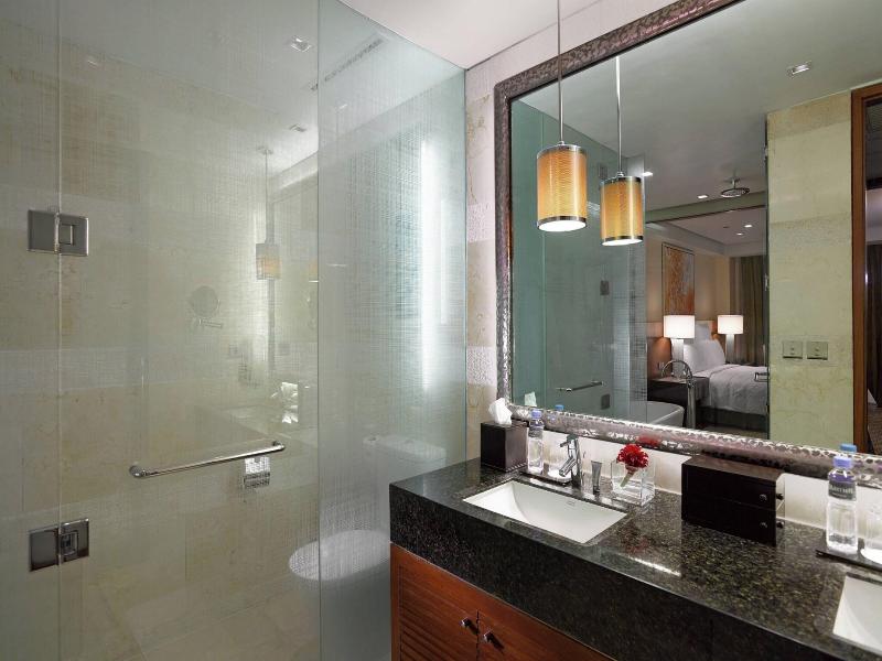 Manila Marriott Hotel image