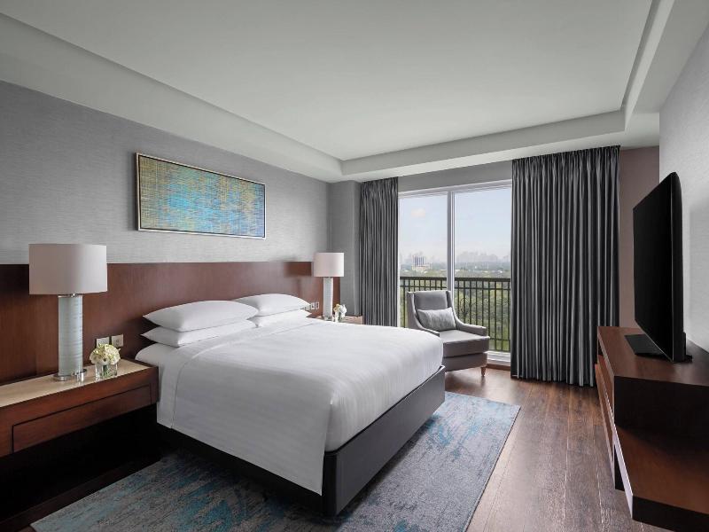 Manila Marriott Hotel image