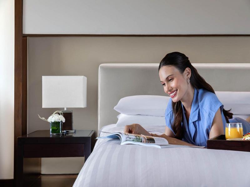 Manila Marriott Hotel image
