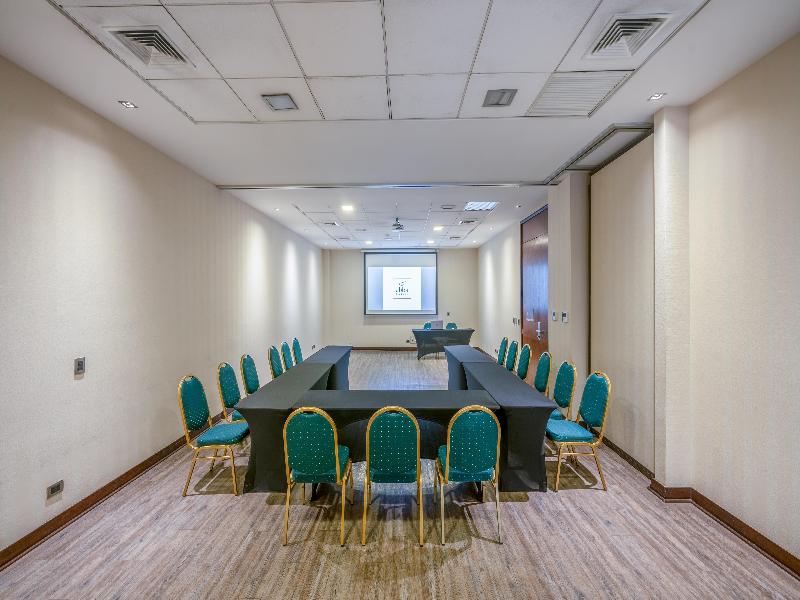 Abba Presidente Suites Santiago image