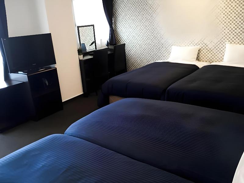 Hotel Livemax Fuchu image