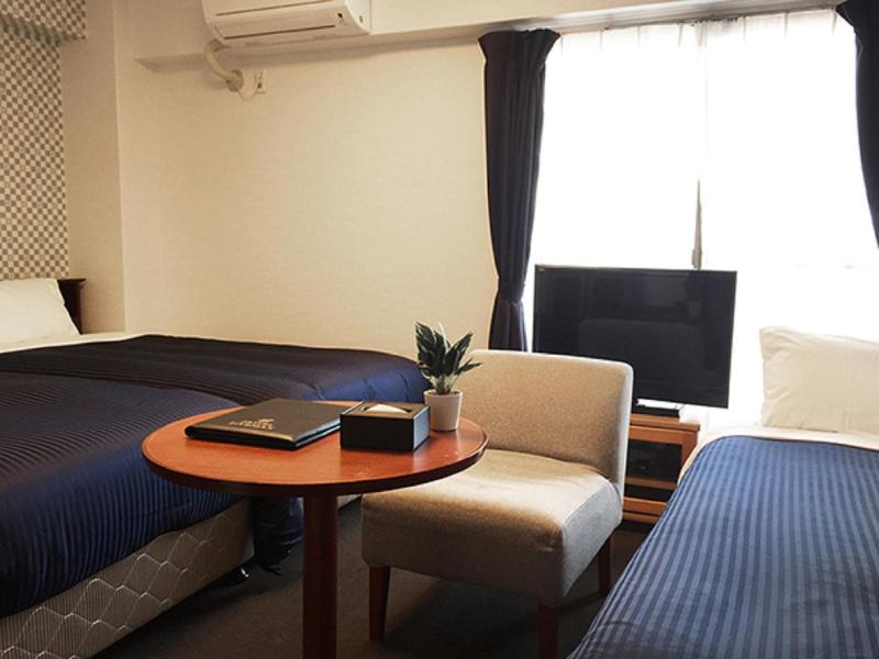 Hotel Livemax Fuchu image