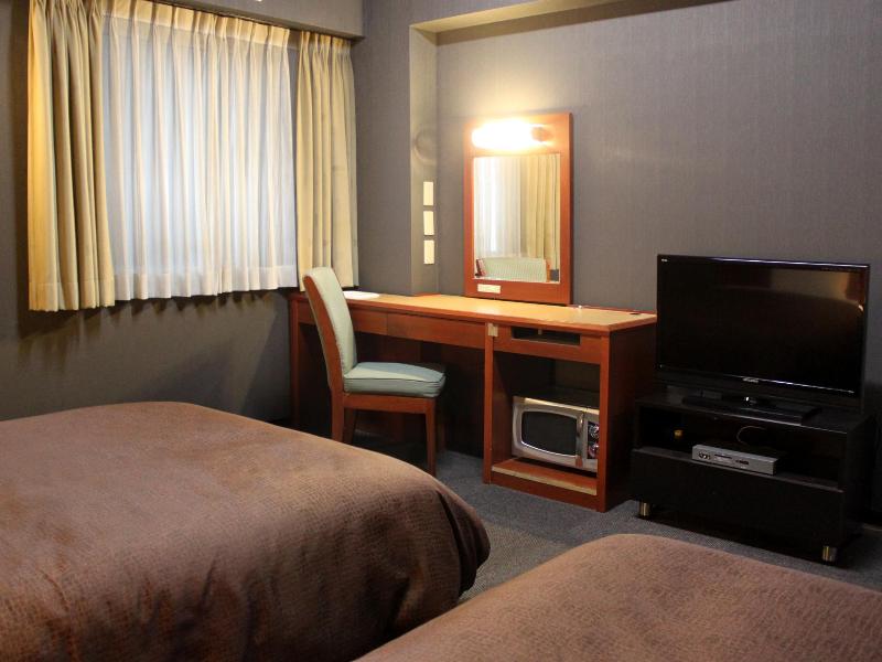Hotel Livemax Yokohama Tsurumi image