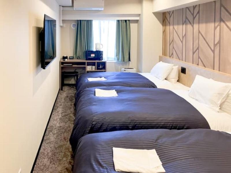 Hotel Livemax Yokohama Kannai image