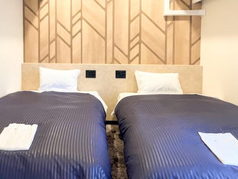 Hotel Livemax Yokohama Kannai image