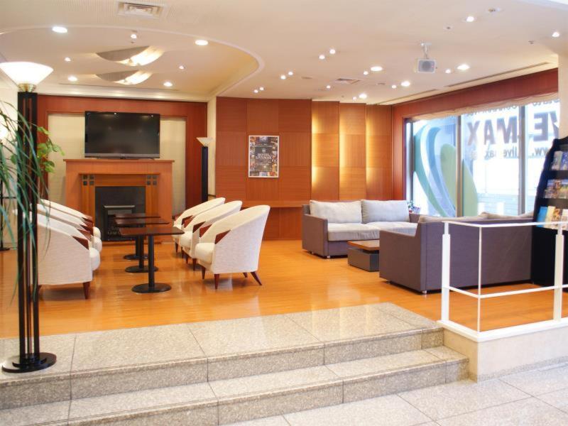Hotel Livemax Sapporo image