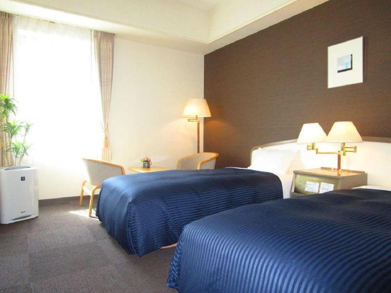 Hotel Livemax Sapporo image