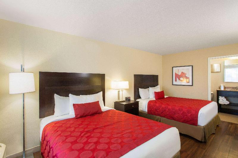 Ramada by Wyndham Venice Hotel Venezia image