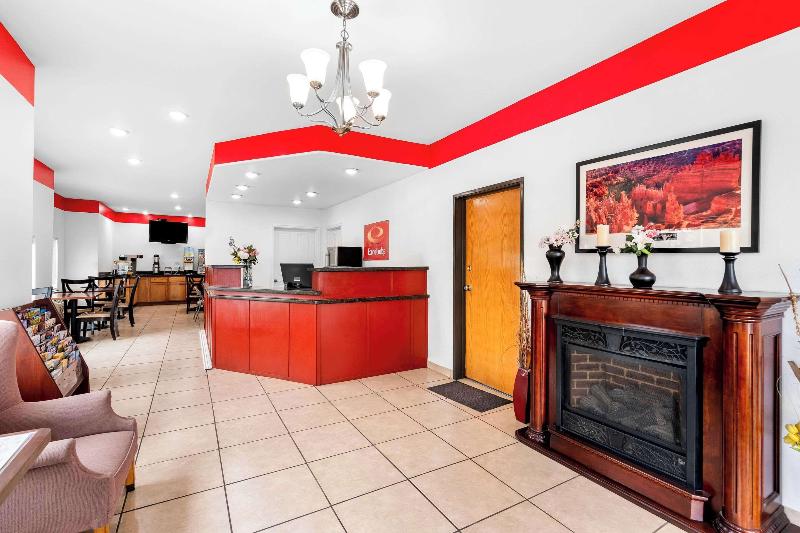 Econo Lodge Panguitch Near Bryce Canyon image