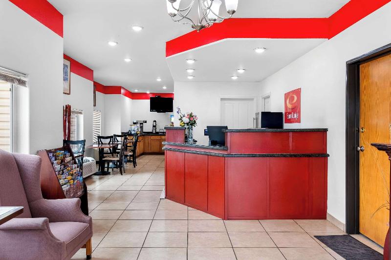 Econo Lodge Panguitch Near Bryce Canyon image