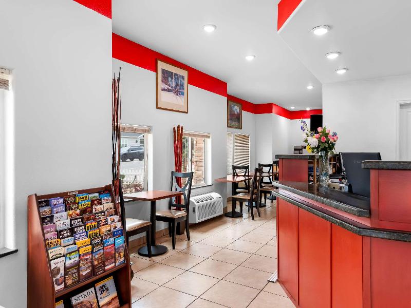 Econo Lodge Panguitch Near Bryce Canyon image