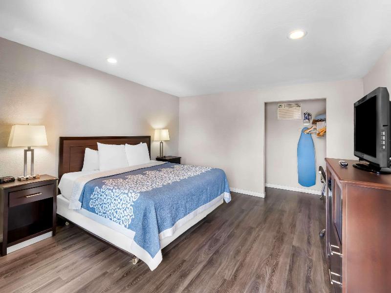Econo Lodge Panguitch Near Bryce Canyon image