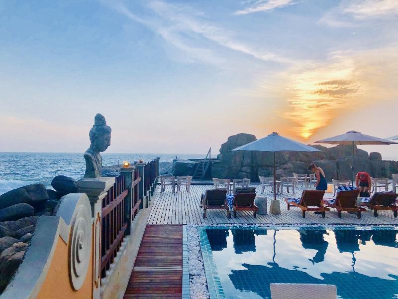 Thaproban Pavilion Resort and Spa image