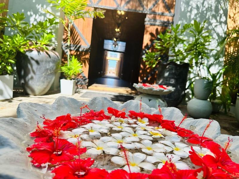Thaproban Pavilion Resort and Spa image