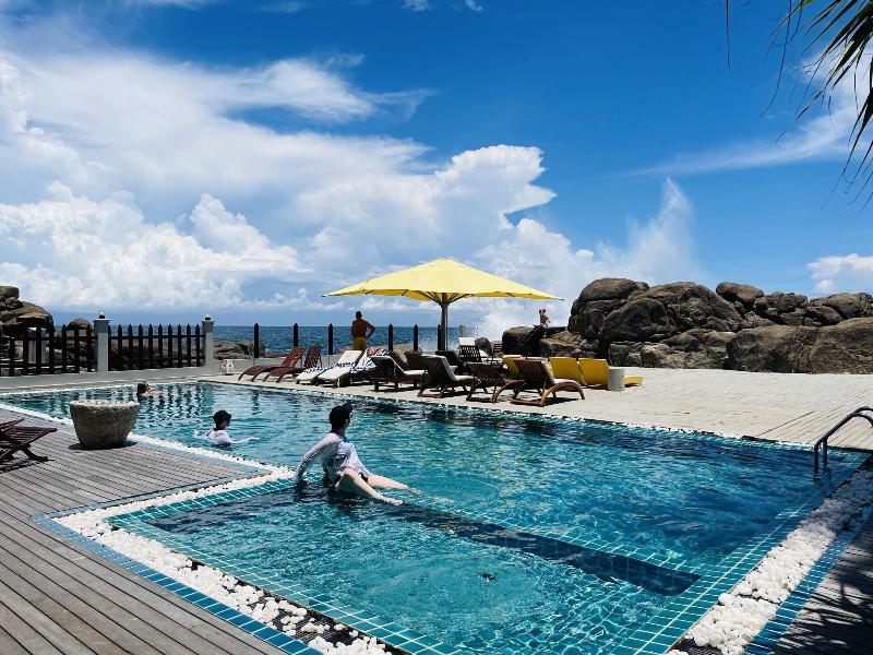 Thaproban Pavilion Resort and Spa image