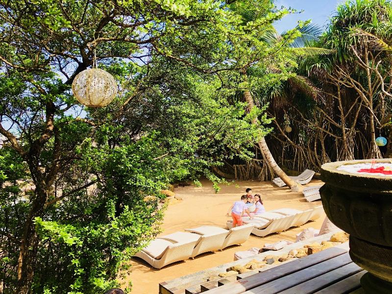 Thaproban Pavilion Resort and Spa image