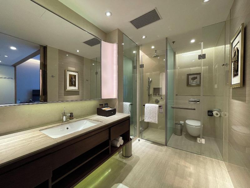 The OCT Harbour Shenzhen - Marriott Executive APT image