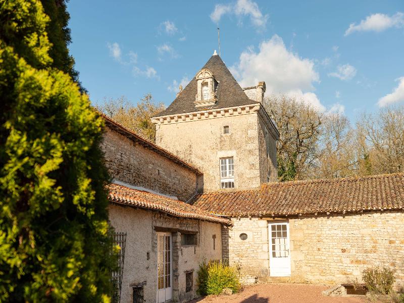 Hotel The Originals Château de Perigny image
