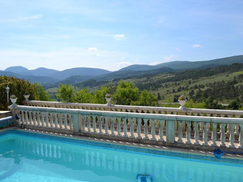 Le Vieil Amandier image