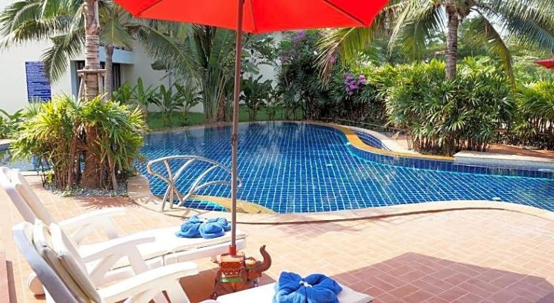 Tropical Beach Resort Rayong image