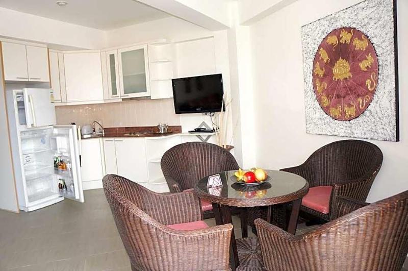 Tropical Beach Resort Rayong image