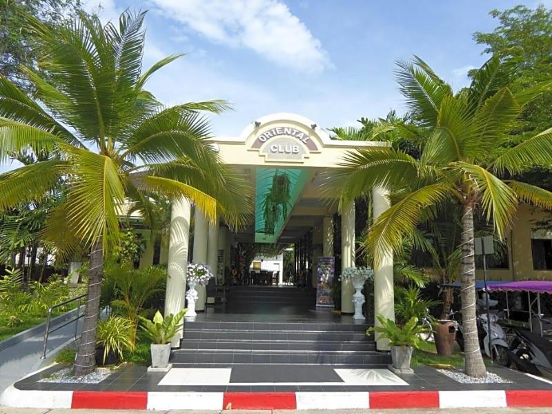 Tropical Beach Resort Rayong image