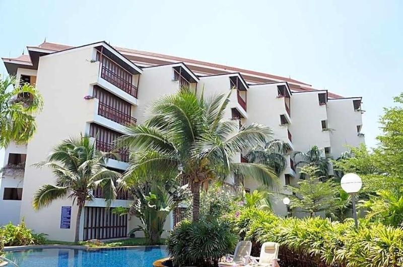 Tropical Beach Resort Rayong image
