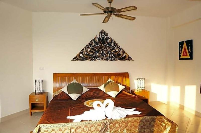 Tropical Beach Resort Rayong image