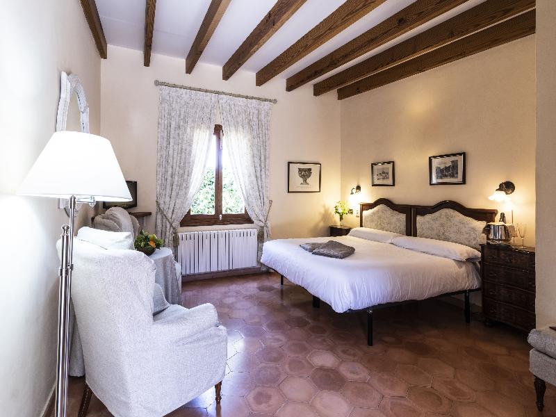 Aumallia Hotel & Spa image