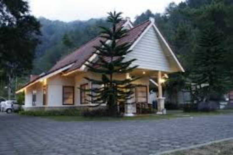 Puri Indah Inn Yogyakarta image