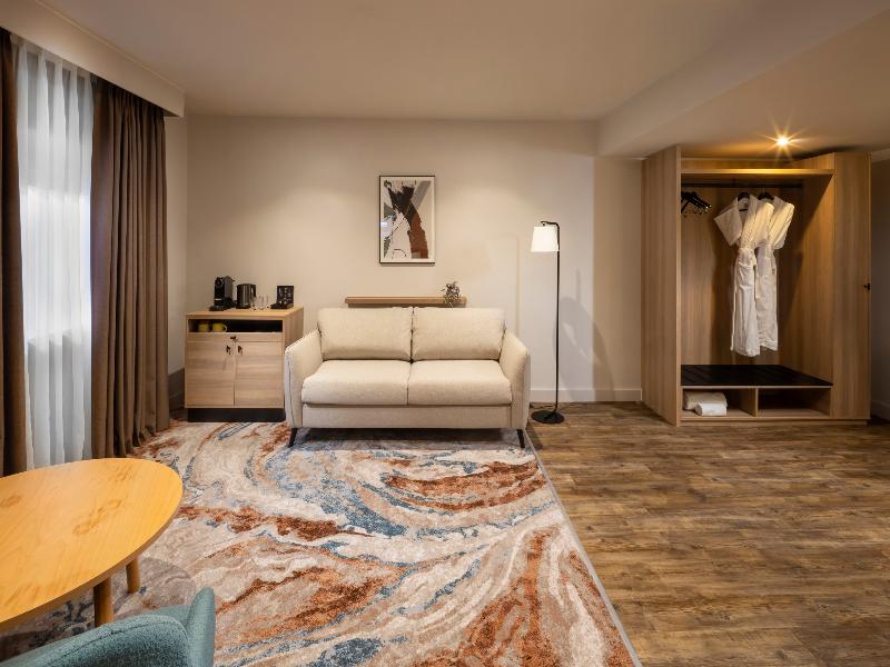 Voco Rockingham Forest Corby By Ihg image