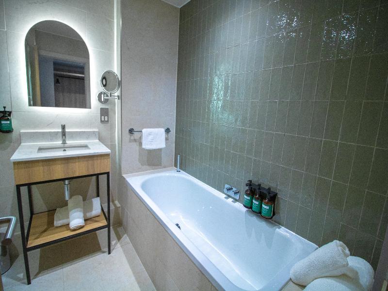 voco Corby Kettering, by IHG image