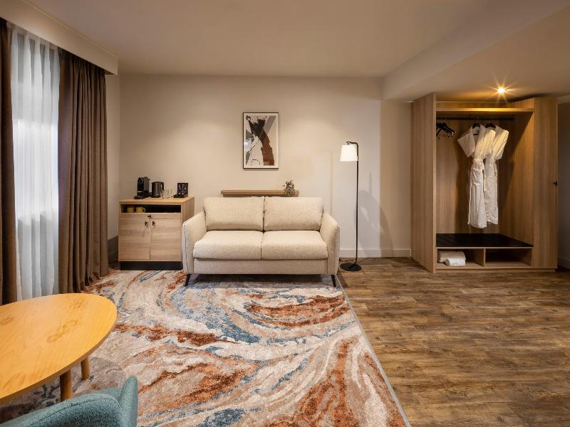 voco Corby Kettering, by IHG image