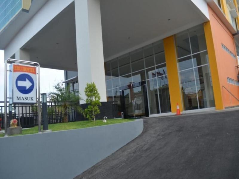 Edu Hostel Jogja image