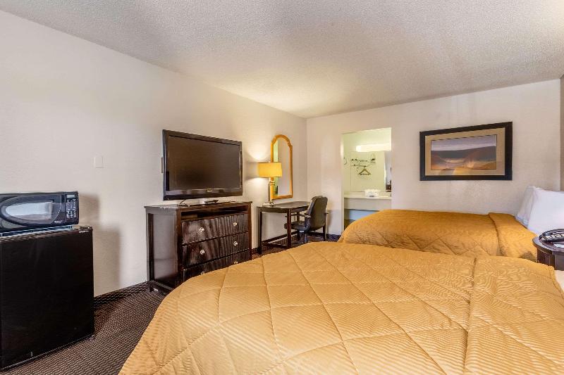 Bed room