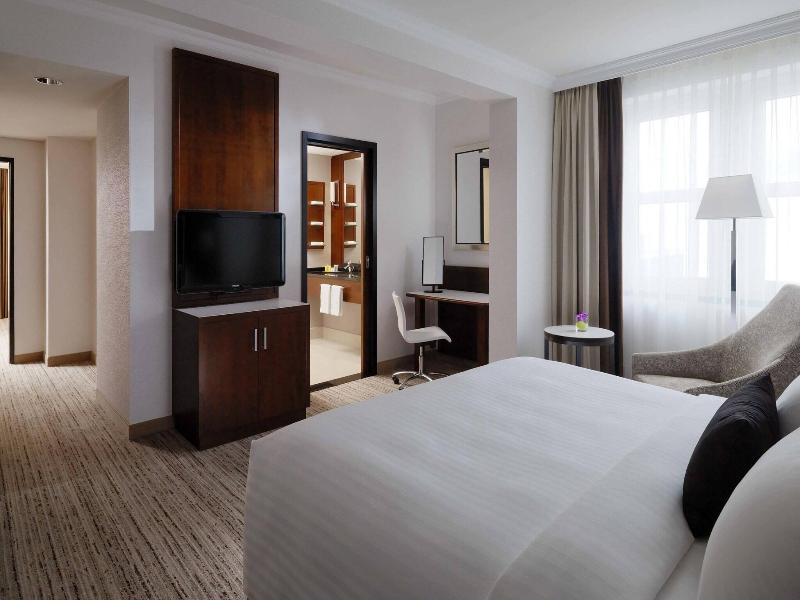 Marriott Hotel Cologne image