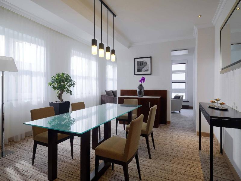 Marriott Hotel Cologne image