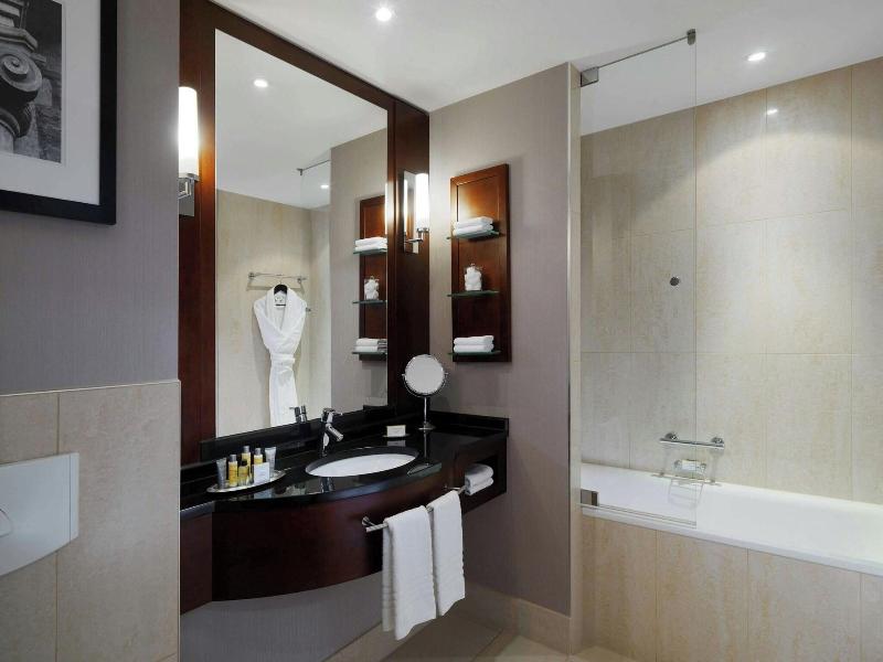 Marriott Hotel Cologne image