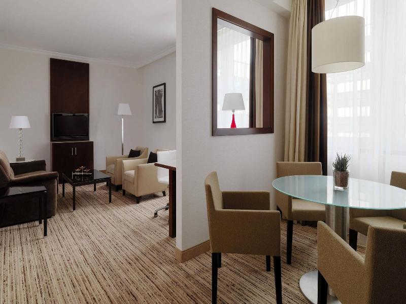 Marriott Hotel Cologne image