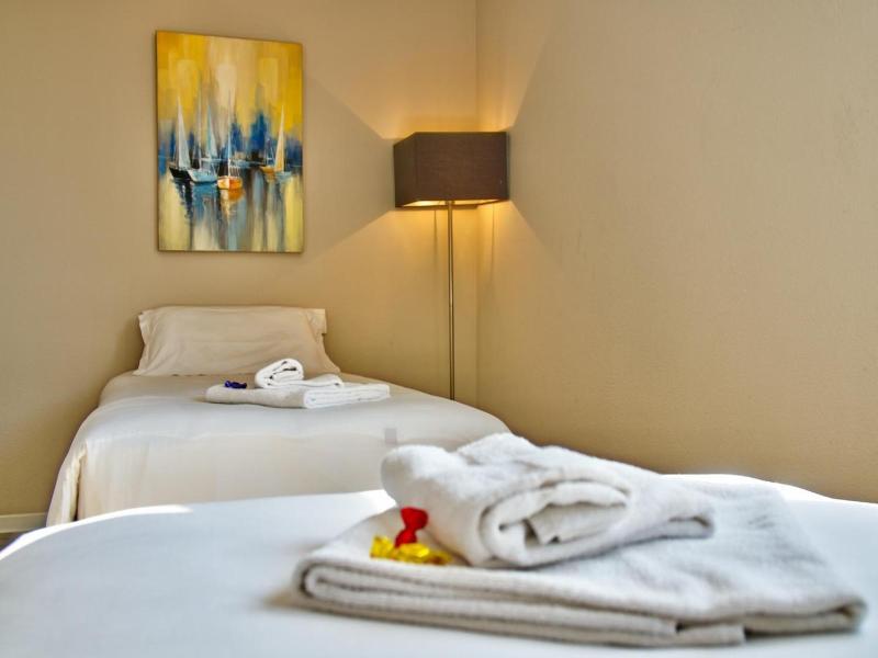 Adonis Hotel Bayonne image