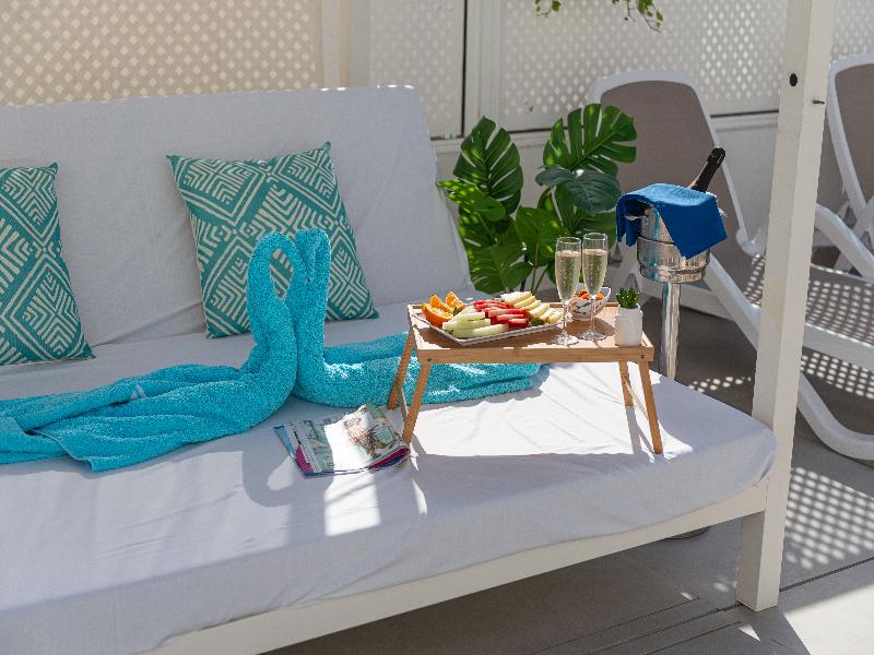 Welikehotel Triton Beach image