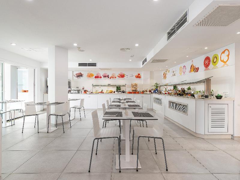 Welikehotel Triton Beach image