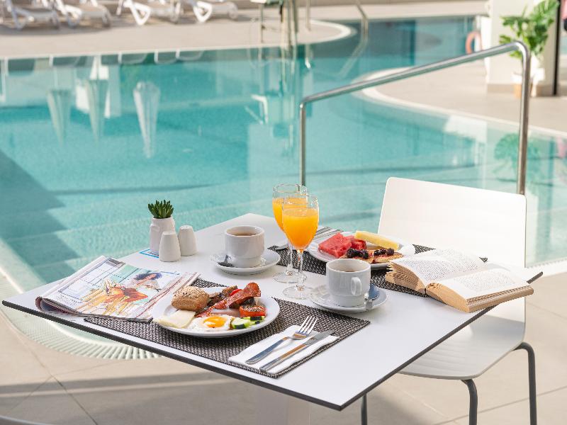 Welikehotel Triton Beach image