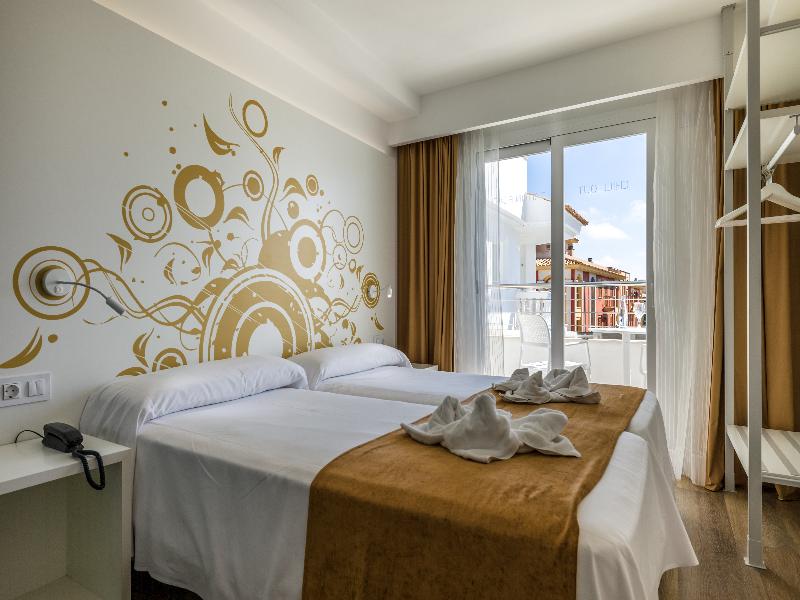 Welikehotel Triton Beach image