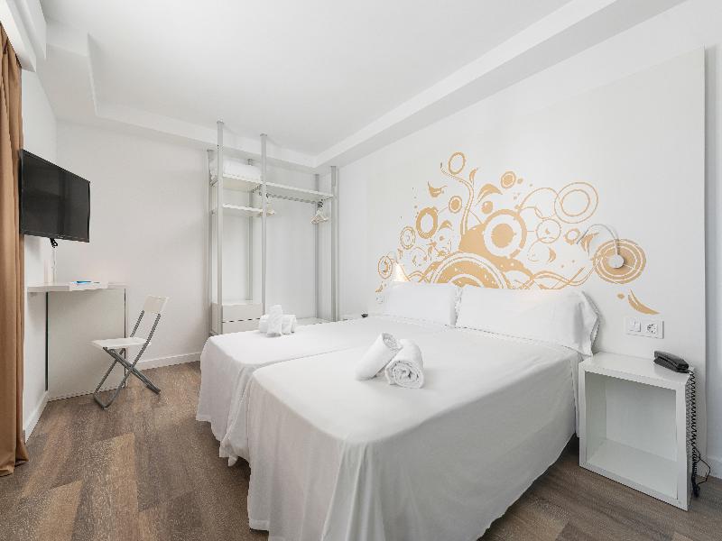 Welikehotel Triton Beach image