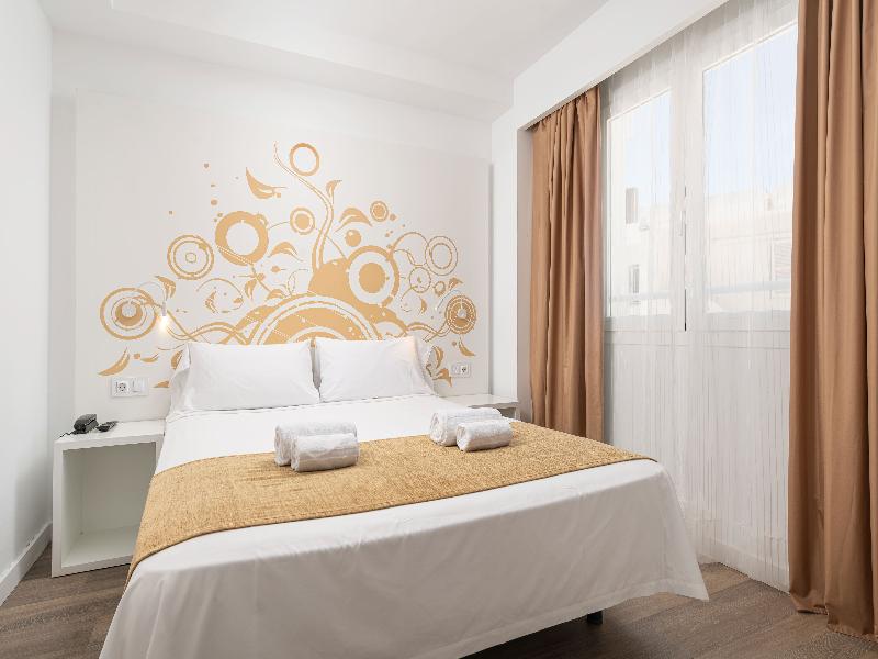 Welikehotel Triton Beach image